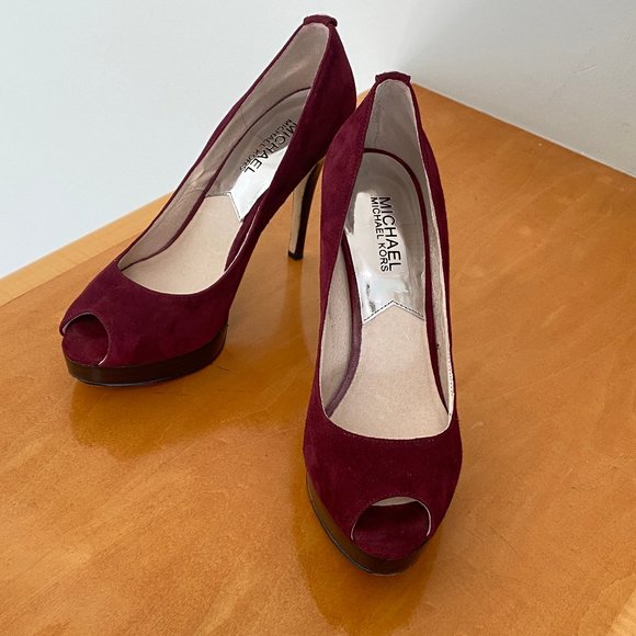 Michael Kors York Platform Suede Peeptoe Pumps in Bordeaux, 6.5M - Picture 11 of 13